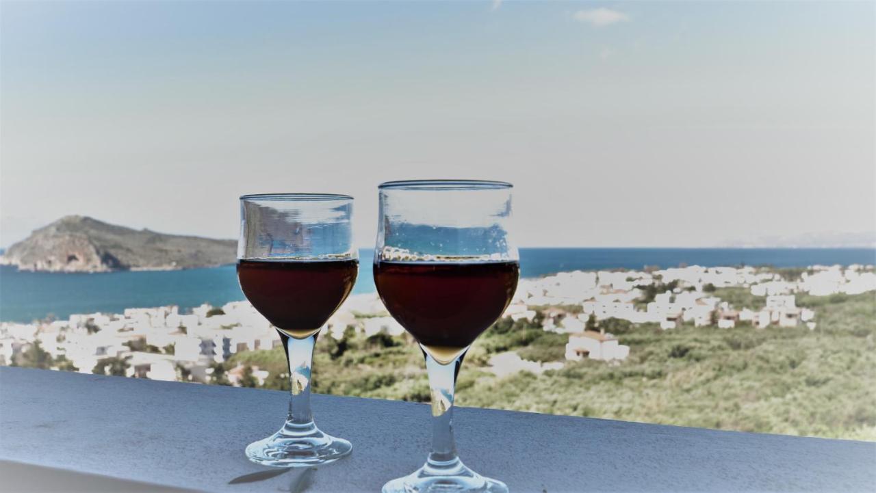 Thea Apartment Agia Marina Buitenkant foto