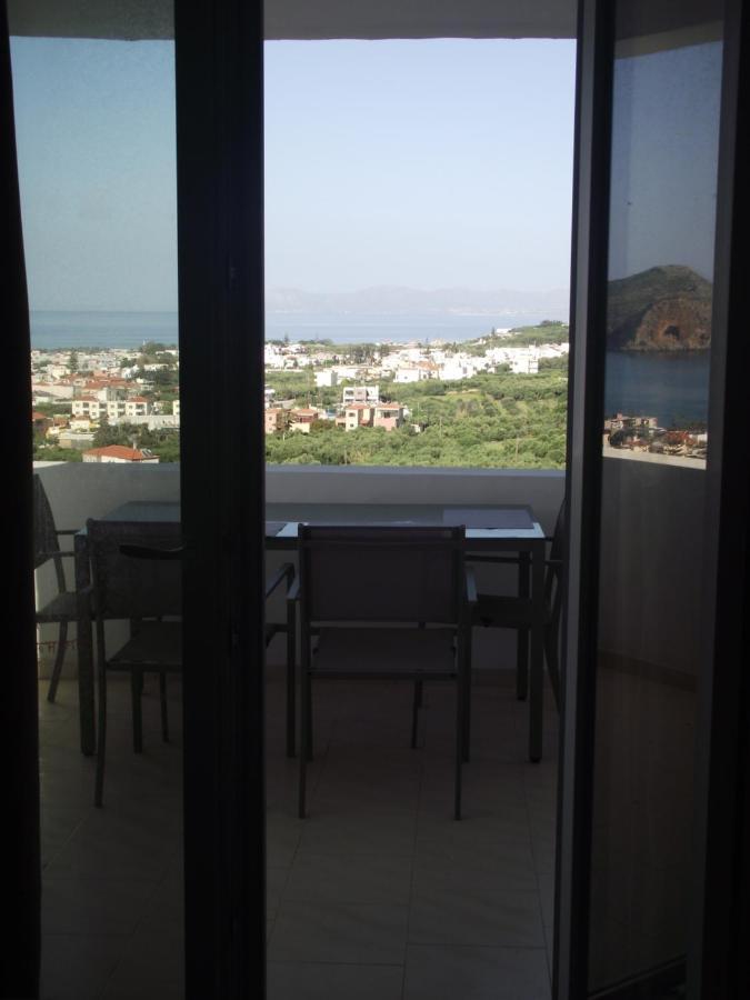 Thea Apartment Agia Marina Buitenkant foto