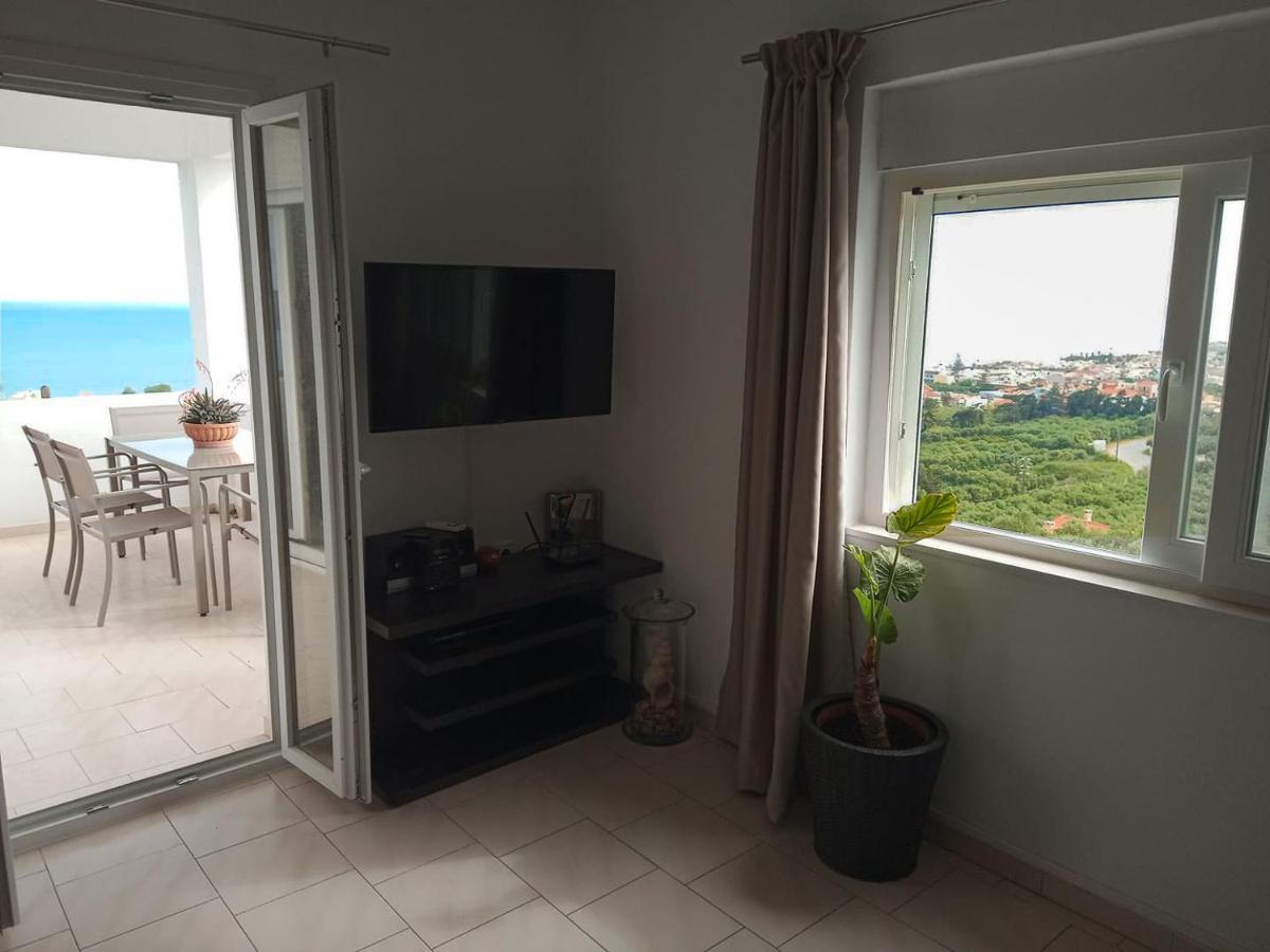 Thea Apartment Agia Marina Buitenkant foto